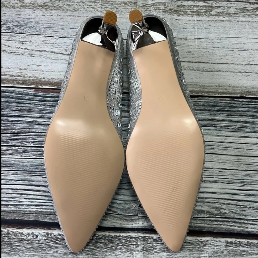 OMINE Women’s Pointed Toe Heels – Silver Rhinestone Embellished – Size 7